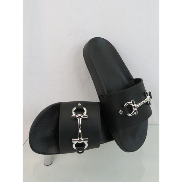 NIB FERRAGAMO GROOVY 11 BLACK RUBBER SILVER GANCINI BIT LOGO SANDALS SLIDES 9 M - Picture 8 of 13